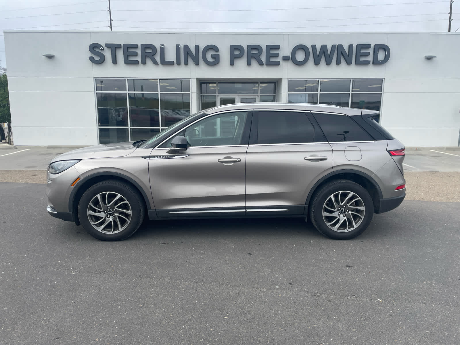 2021 Lincoln Corsair Base's photo