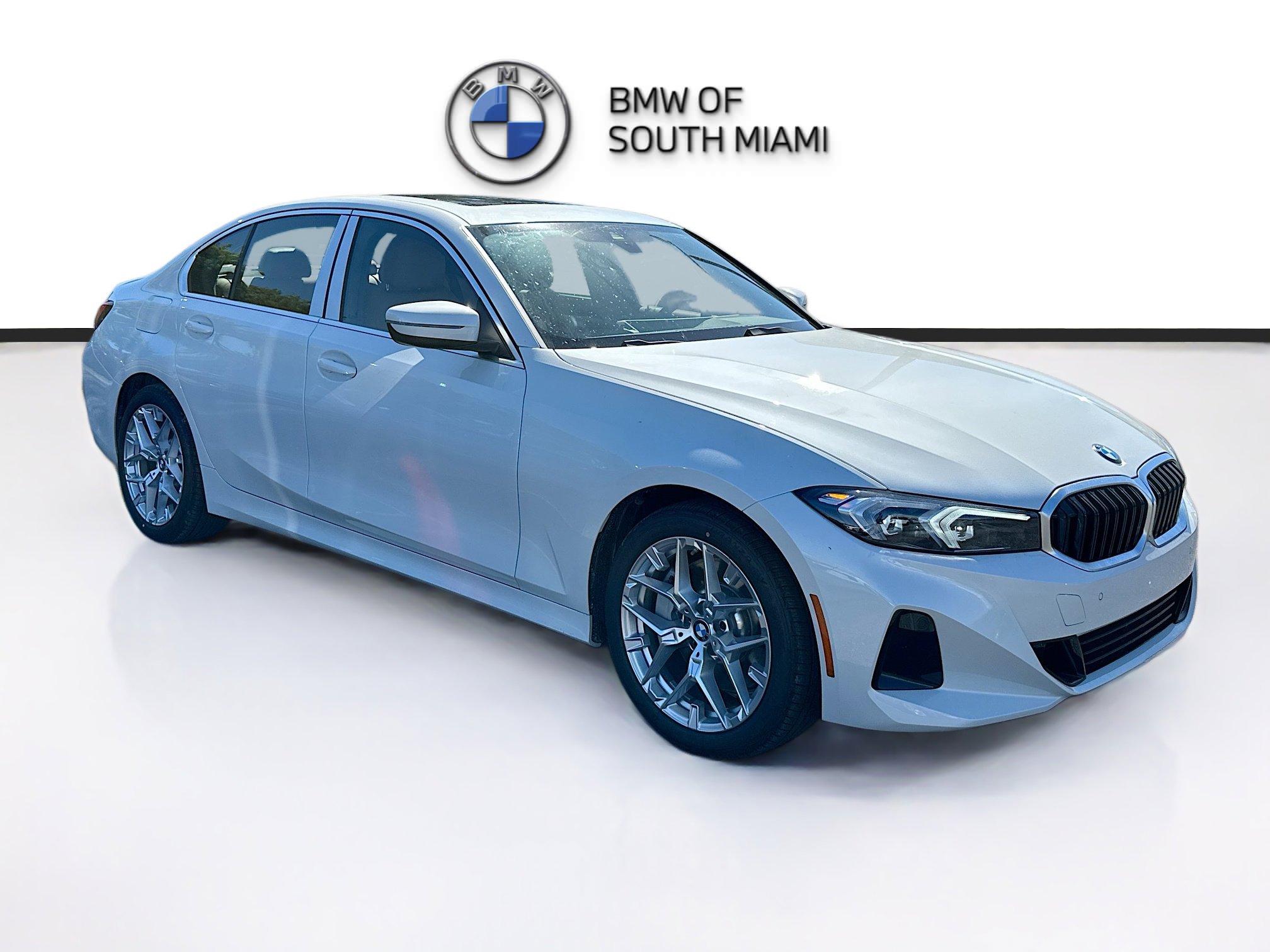 2026 BMW 3 Series 330i's photo