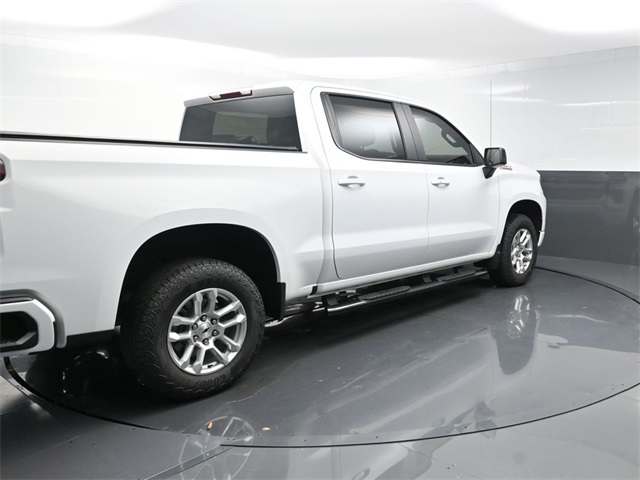 2024 Chevrolet Silverado 1500 RST photo 3
