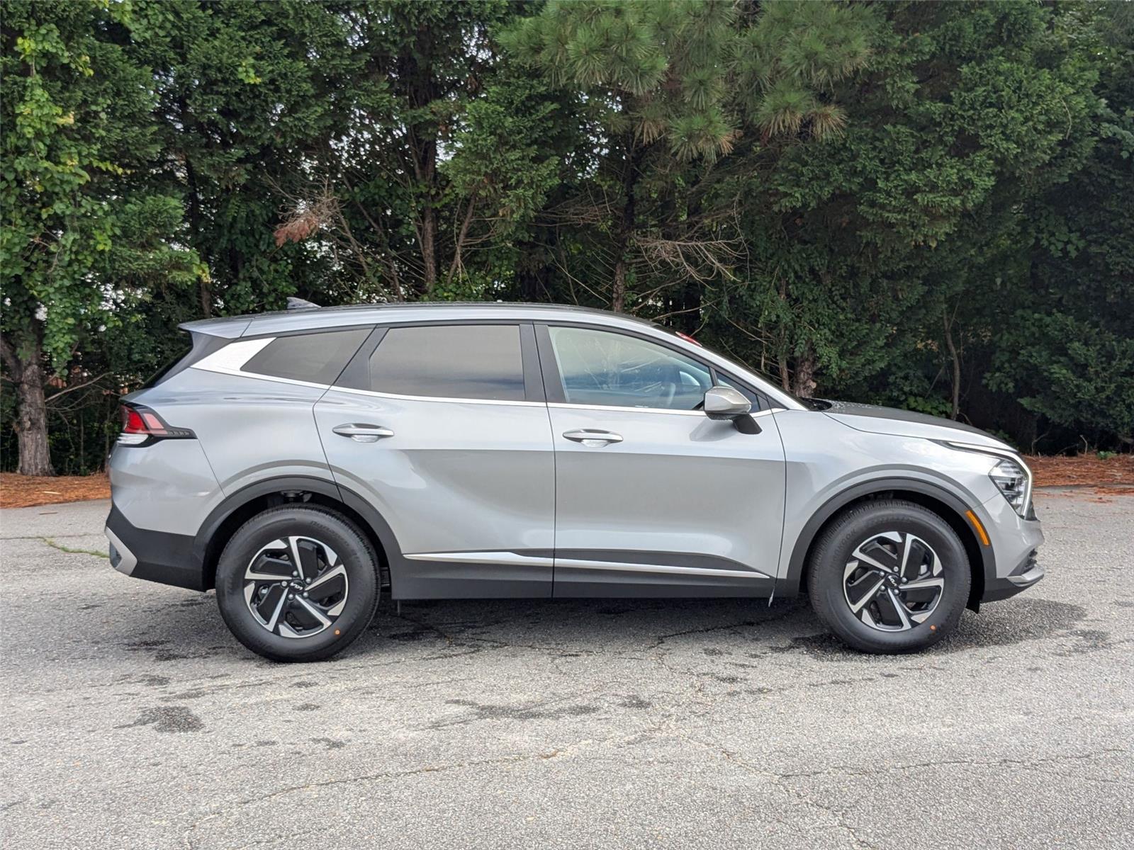 2025 Kia Sportage Hybrid LX photo 6