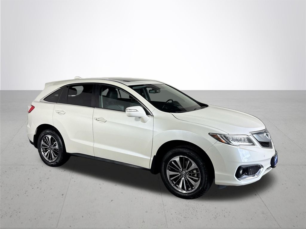 2017 Acura RDX Advance photo 4