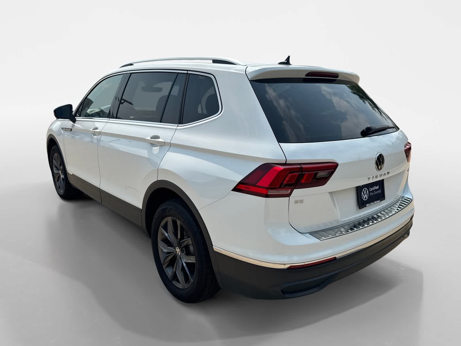2024 Volkswagen Tiguan SE Wolfsburg Edition photo 4