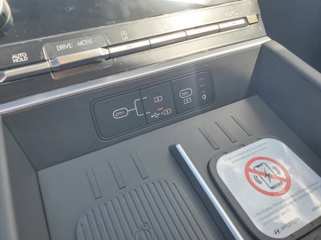 2026 Hyundai Santa Fe SEL photo 21
