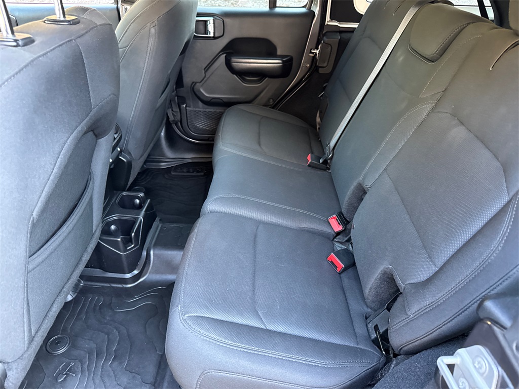 2018 Jeep Wrangler Unlimited Sport S photo 5