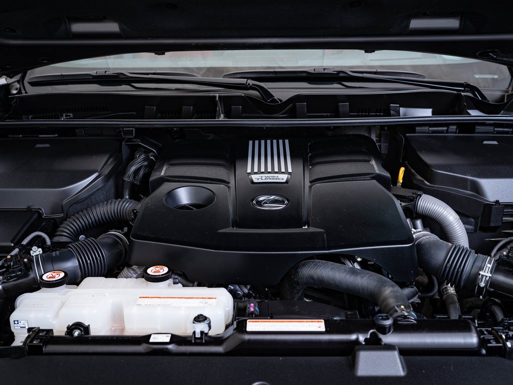 2022 Lexus LX 600 F SPORT photo 40