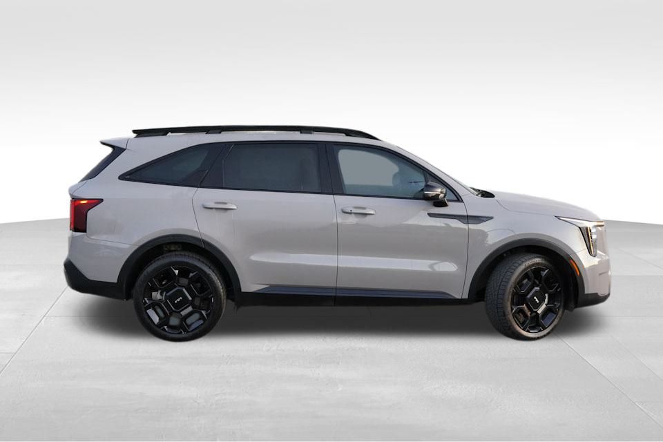 2024 Kia Sorento X-Line EX photo 2