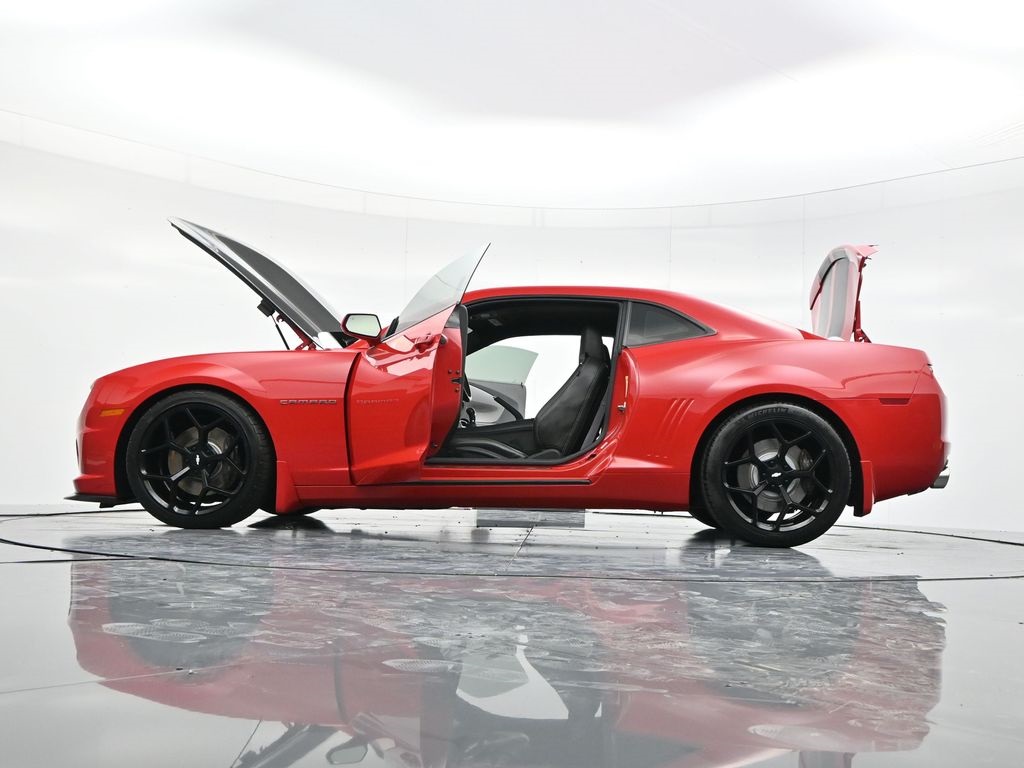 2010 Chevrolet Camaro SS photo 48