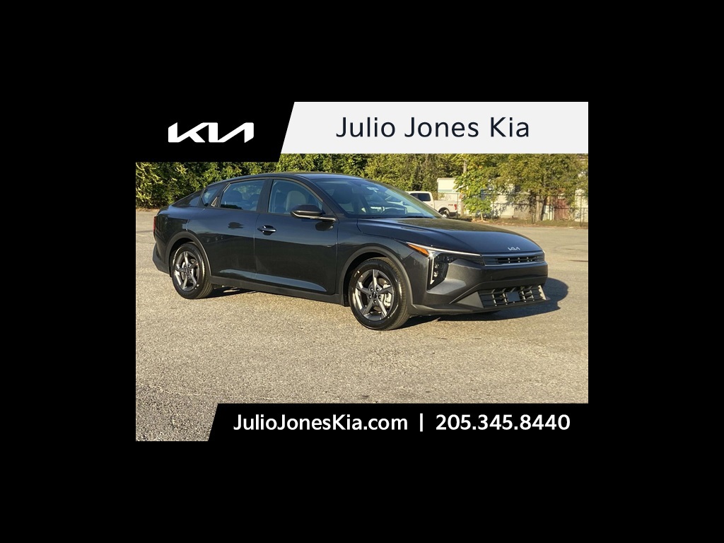 2025 Kia K4 LXS's photo
