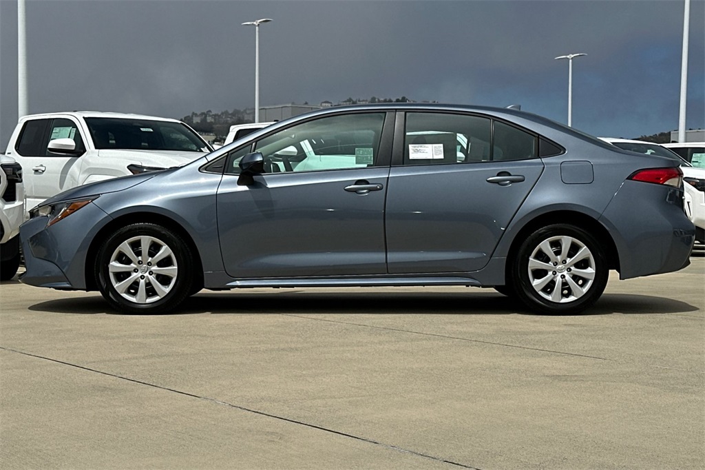 2025 Toyota Corolla LE photo 7