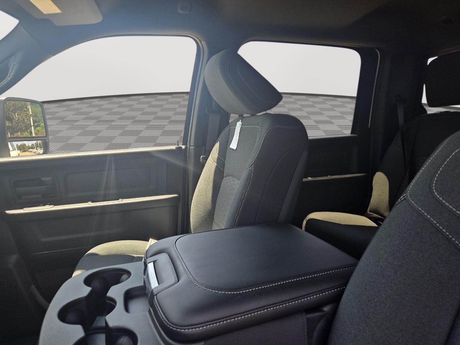 2026 Ram 2500 Tradesman photo 10
