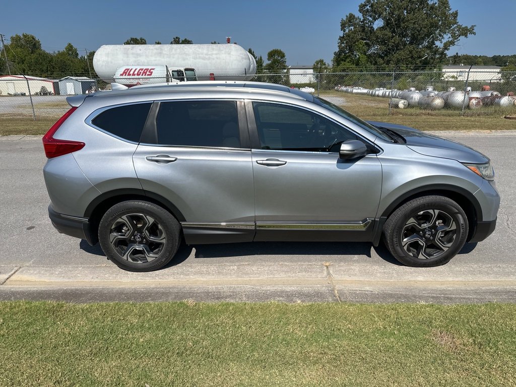 2017 Honda CR-V Touring photo 5
