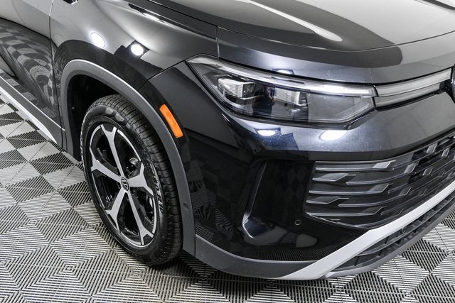 2025 Volkswagen Tiguan SE photo 35