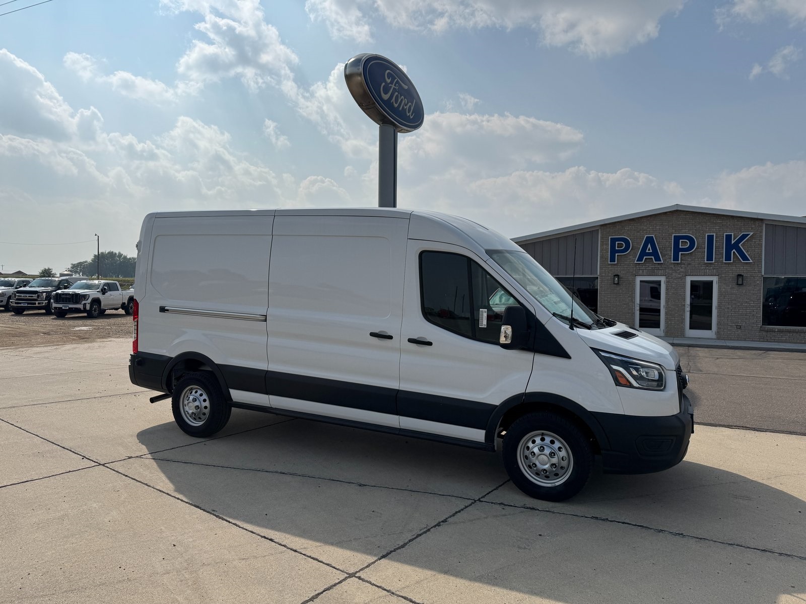 2025 Ford Transit Van Base's photo
