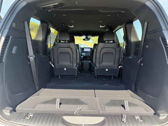 2026 Chrysler Pacifica photo 11