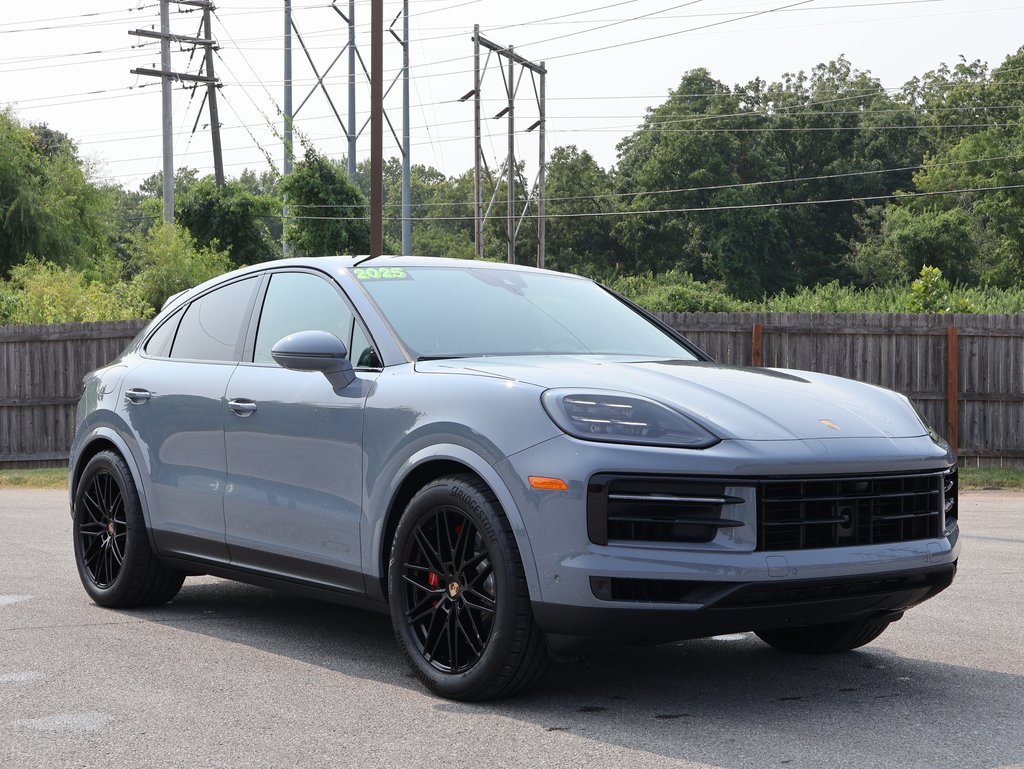 2025 Porsche Cayenne Coupe S photo 10