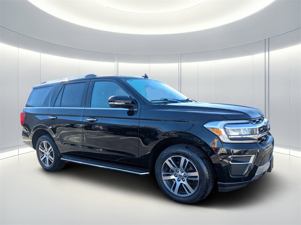 2023 Ford Expedition Limited's photo