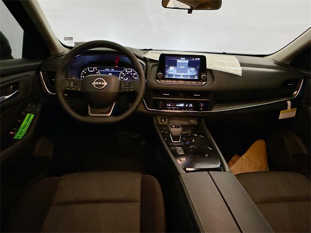2026 Nissan Rogue SV photo 7