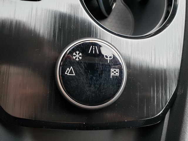 2025 Nissan Rogue SV photo 22