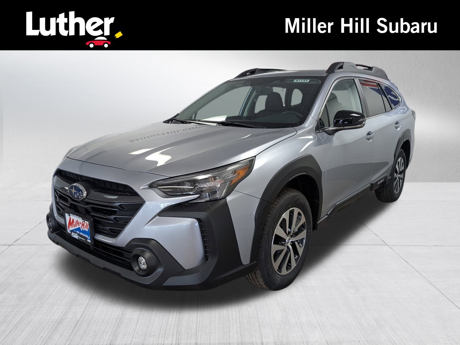 2025 Subaru Outback Premium's photo