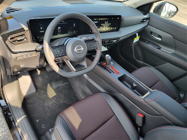 2025 Nissan Kicks SR photo 12