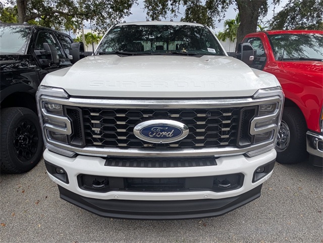 2026 Ford F-350 Platinum photo 3