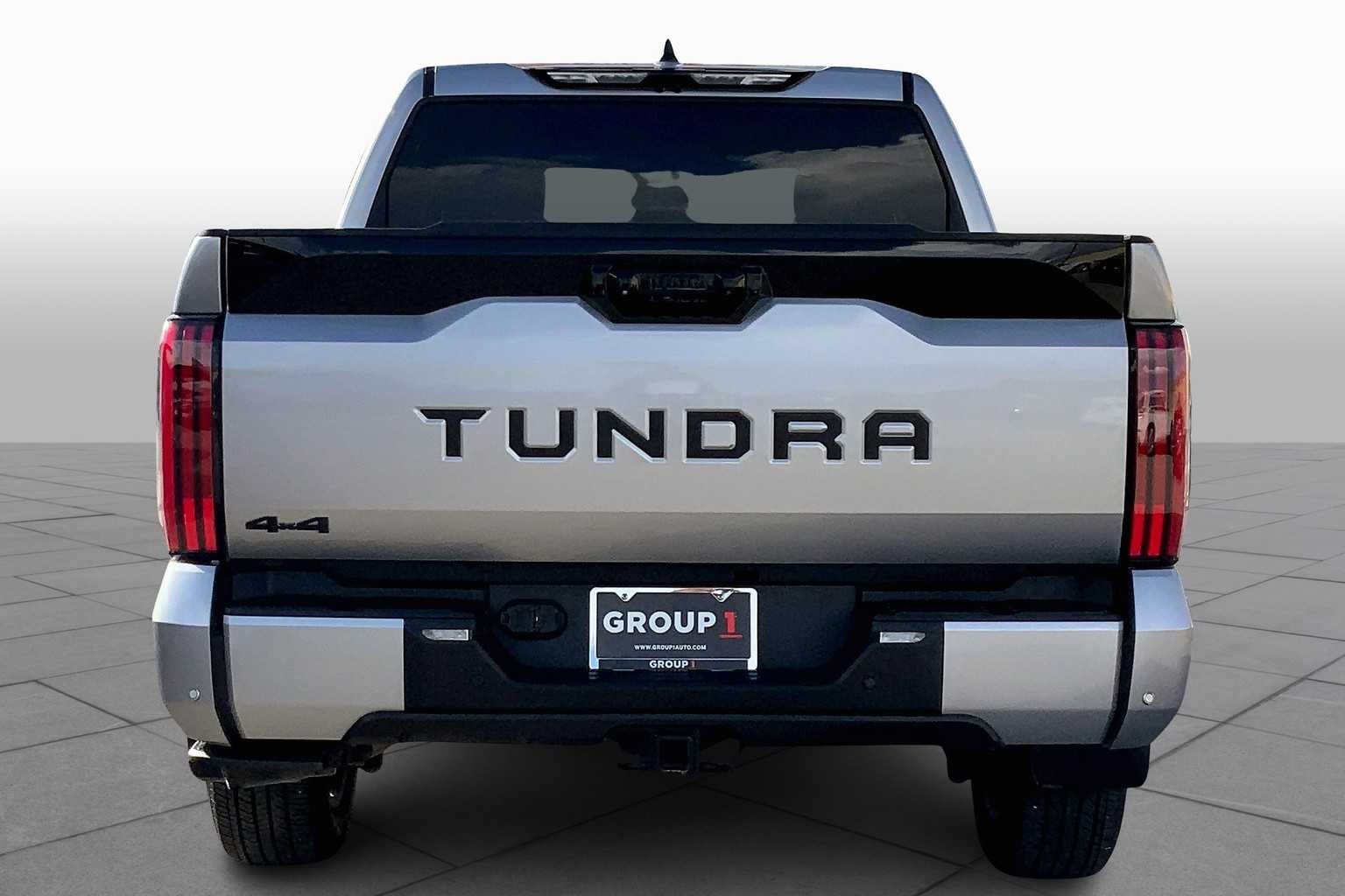2025 Toyota Tundra Platinum CrewMax photo 4