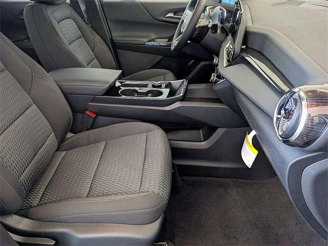 2026 Chevrolet Equinox photo 10