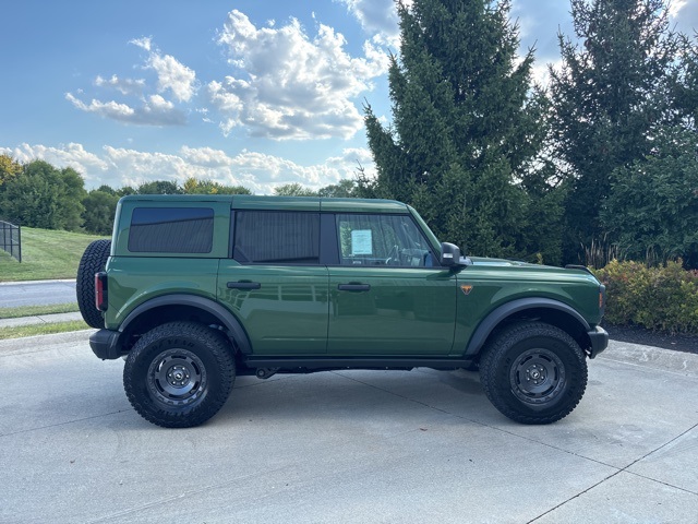 2025 Ford Bronco Badlands photo 4
