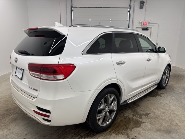 2016 Kia Sorento SX Limited photo 4