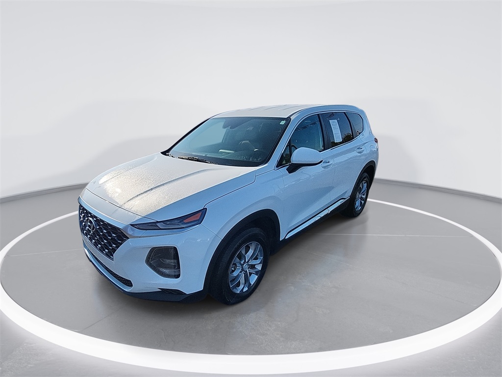 2020 Hyundai Santa Fe SE photo 4