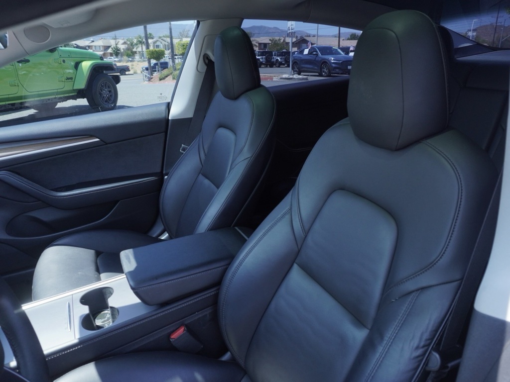 2022 Tesla Model 3 Long Range photo 14