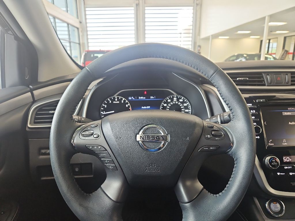 2022 Nissan Murano SV photo 9