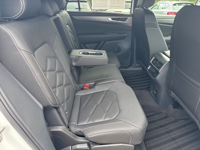 2024 Volkswagen Atlas Cross Sport SE Technology photo 15