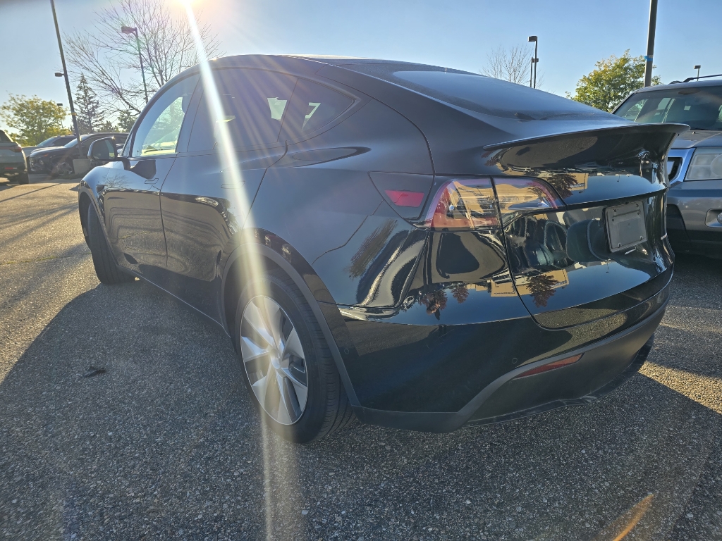 2020 Tesla Model Y Long Range photo 3