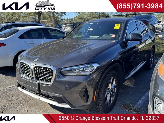 2023 BMW X4 30i's photo