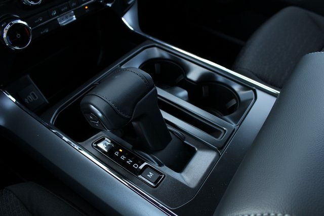 2025 Ford F-150 XLT photo 7