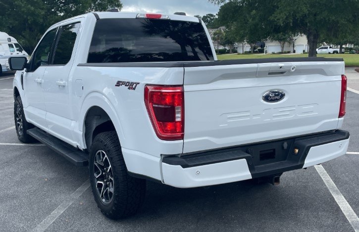 2023 Ford F-150 XLT photo 2