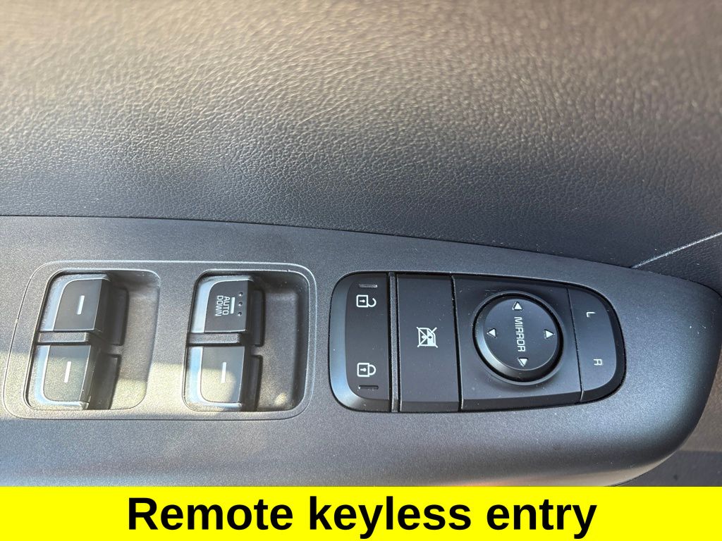 2022 Kia Sportage LX photo 12