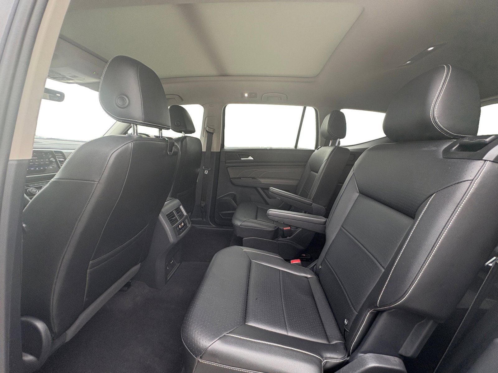 2022 Volkswagen Atlas V6 SE Technology photo 4