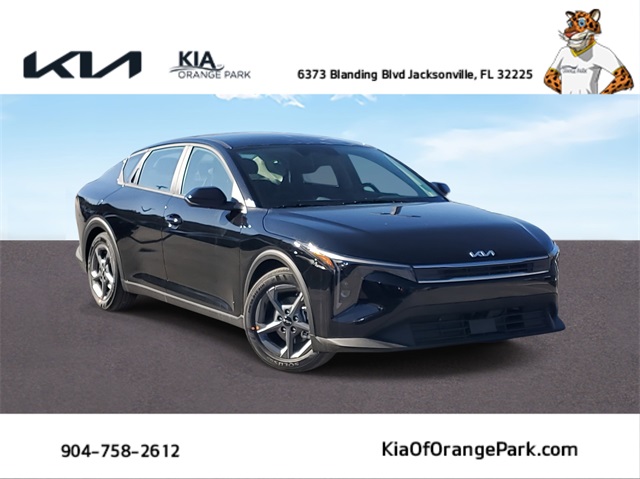 2025 Kia K4 LXS photo 2