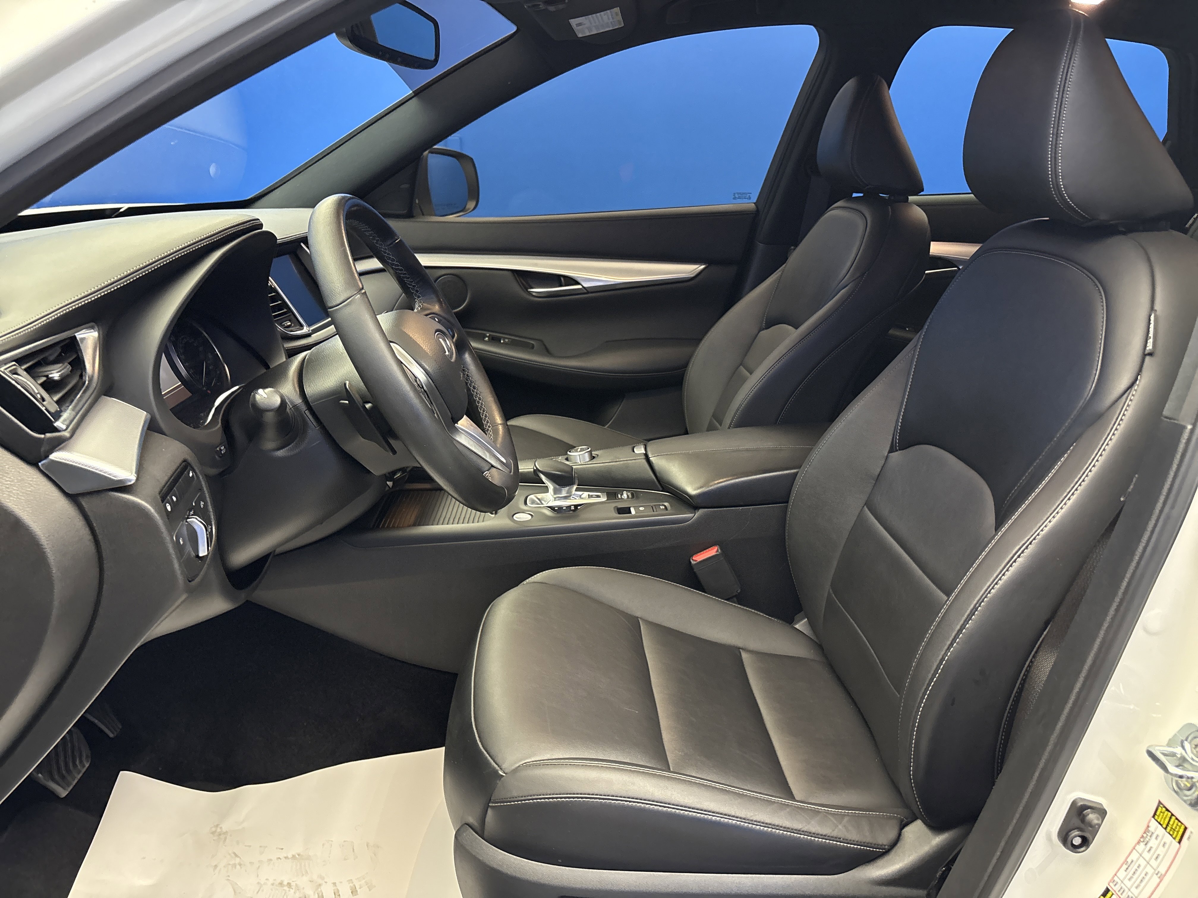 2021 Infiniti QX50 Luxe photo 10