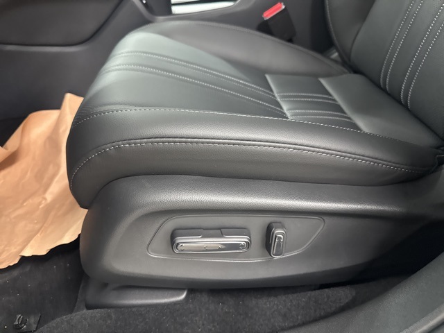 2026 Honda HR-V EX-L photo 17