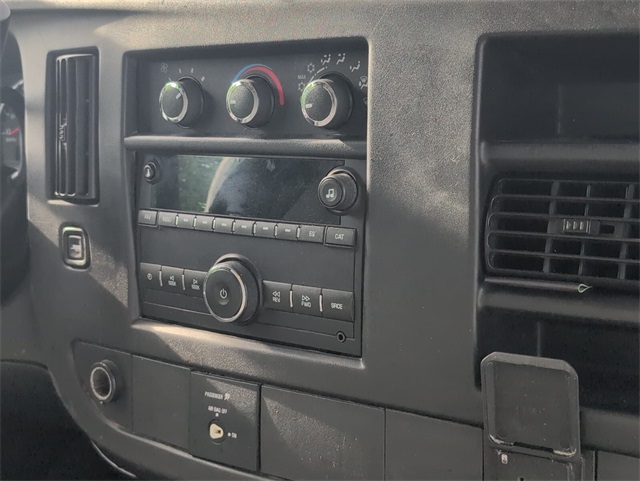 2015 Chevrolet Express 3500 Work Van photo 8