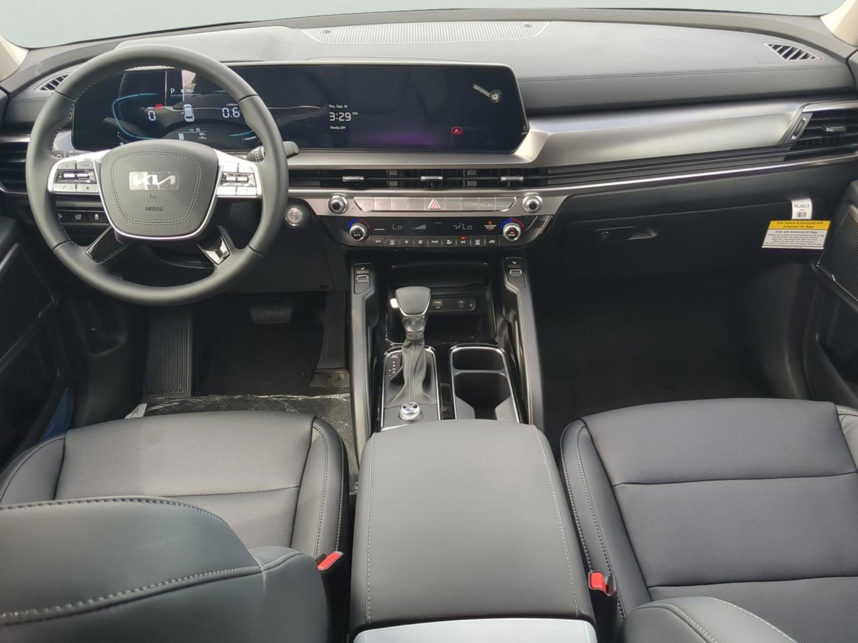 2025 Kia Telluride S photo 12