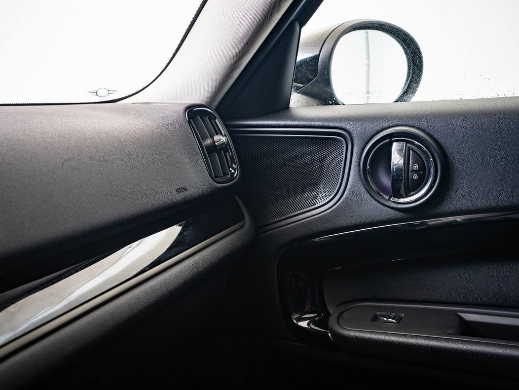 2022 Mini Cooper S ALL4 photo 34