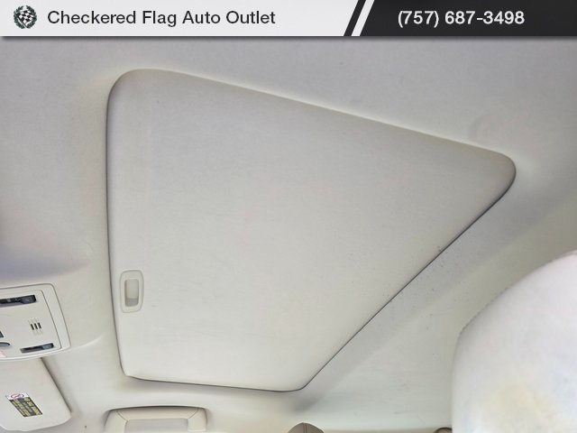 2015 Lexus ES 300h photo 9