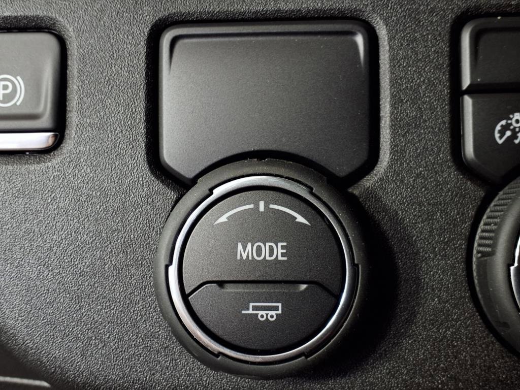 2026 Chevrolet Silverado 1500 LT photo 7