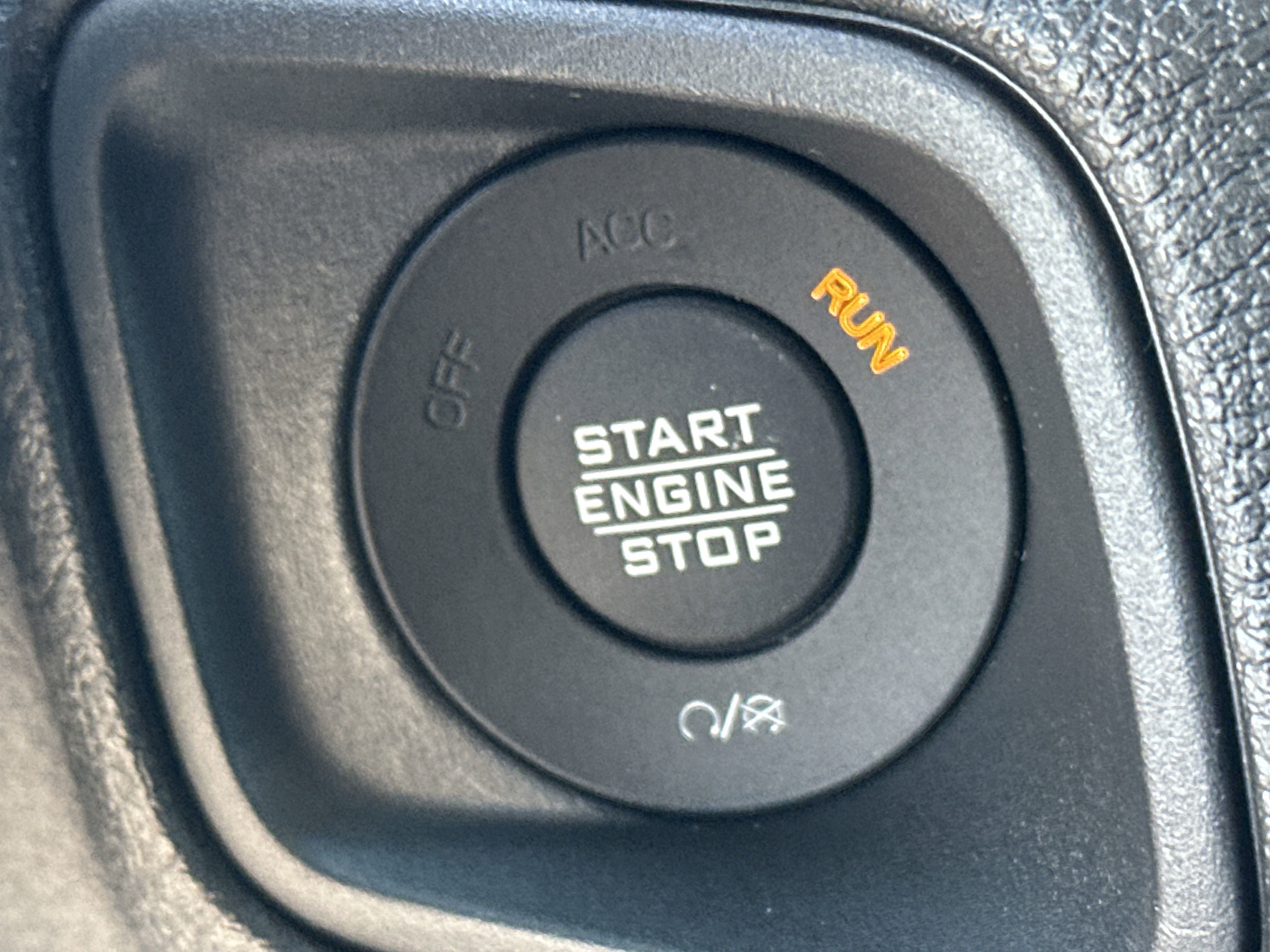 2025 Jeep Gladiator Sport S photo 6