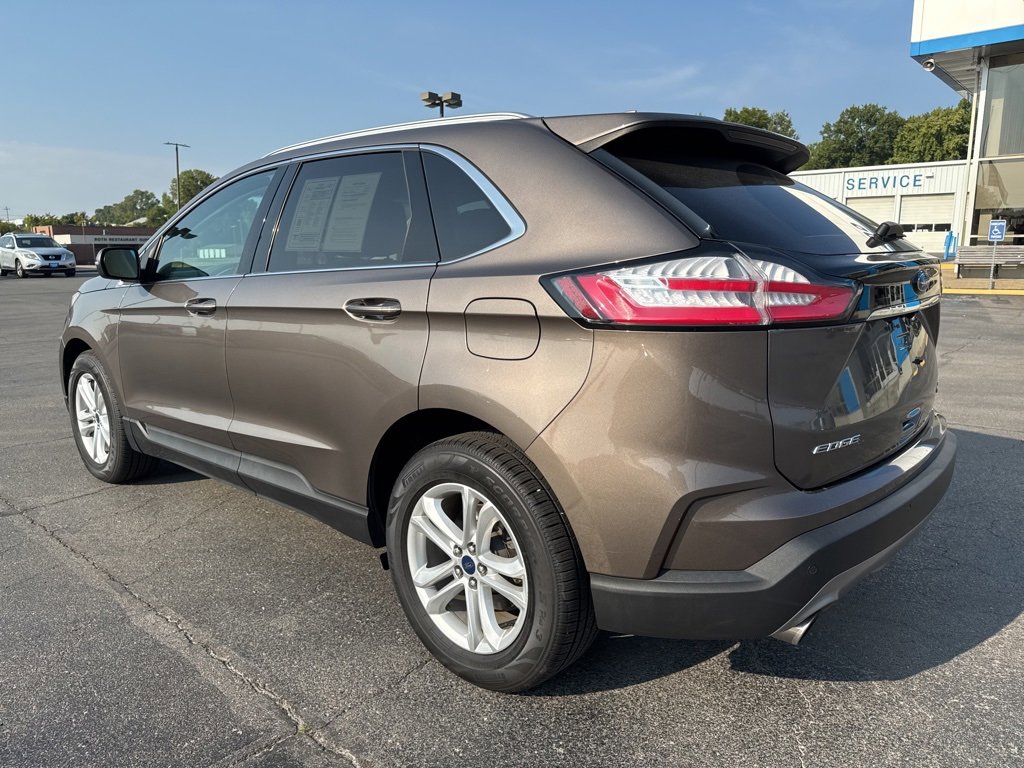 2019 Ford Edge SEL photo 5