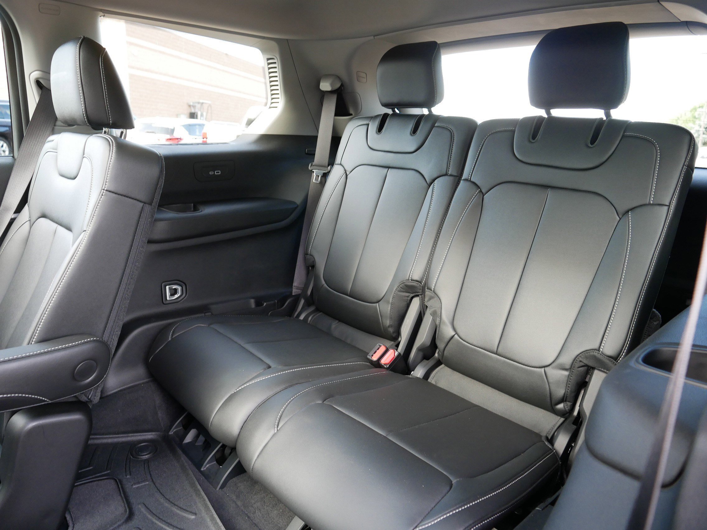 2023 Jeep Grand Cherokee Limited photo 32